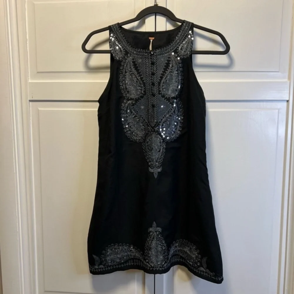 Free People Sleeveless Embroidered And Silver Sequined Mini Dress Size Women’s 0